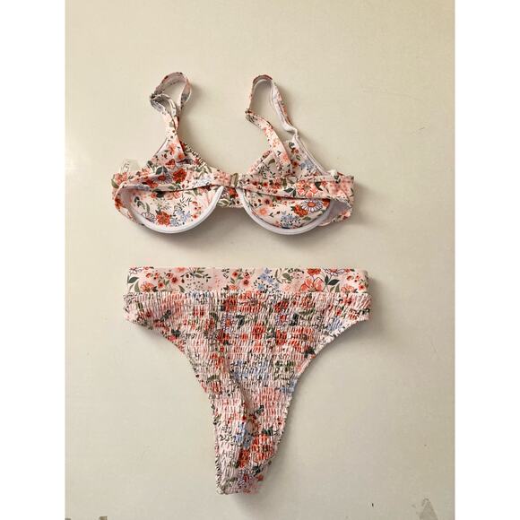 Soly Hux Women's Bikini Size L Floral Print Smocked Underwire NWOT - Picture 8 of 8